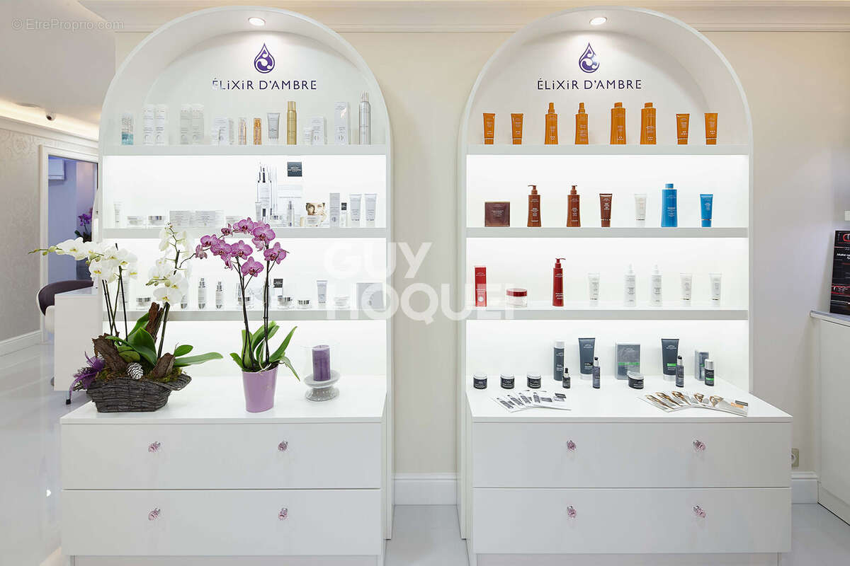 Commerce à FONTENAY-TRESIGNY