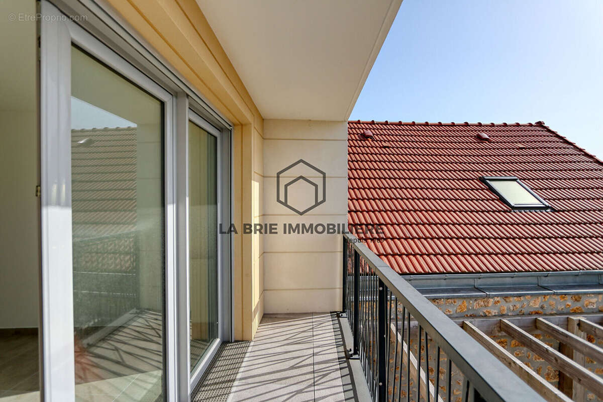 Appartement à CHENNEVIERES-SUR-MARNE