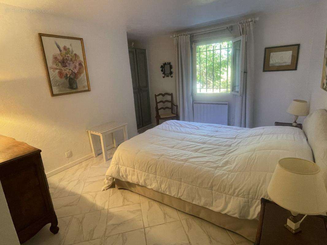 Maison 211 m² à Grasse  - photo 10