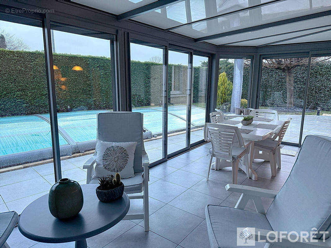 Maison à VILLENAVE-D'ORNON