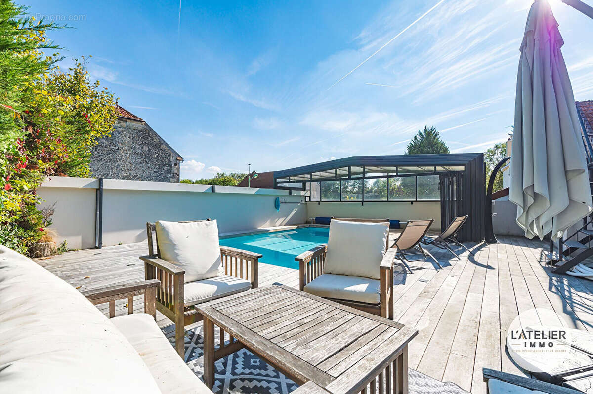 Maison à FAVEROLLES-ET-COEMY