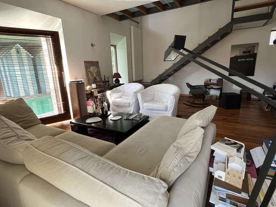 Maison à VARENNES-VAUZELLES