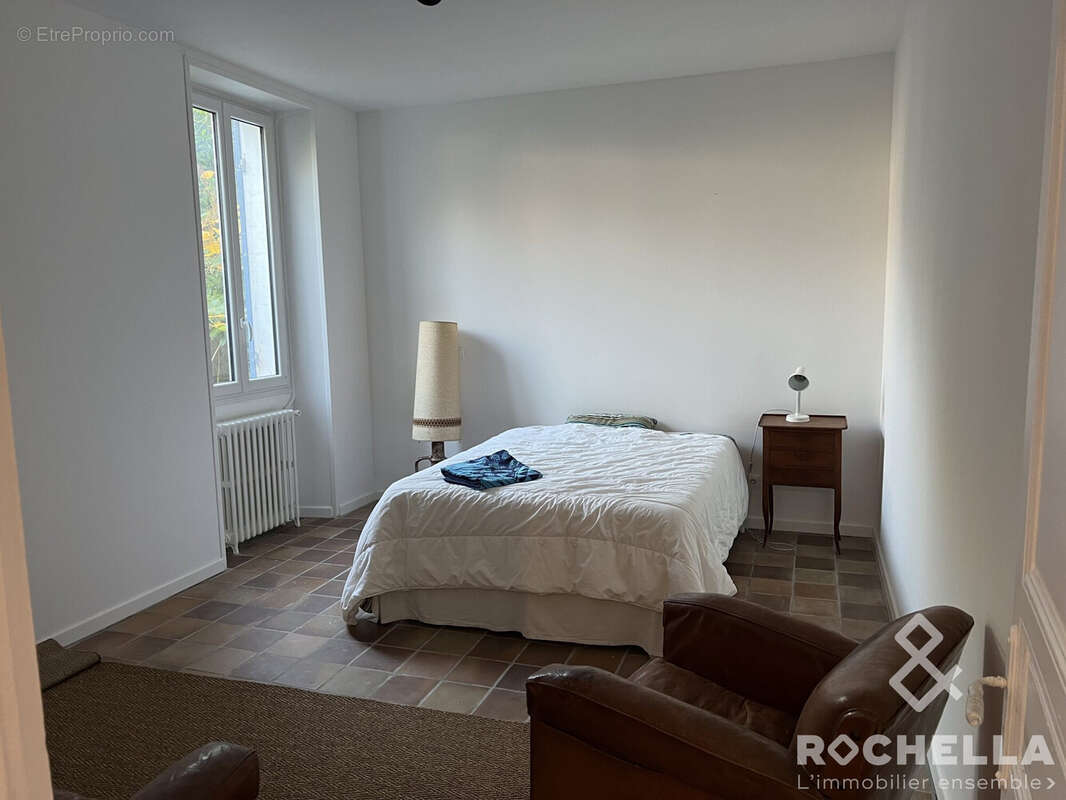 Maison à SAINT-DIZANT-DU-GUA