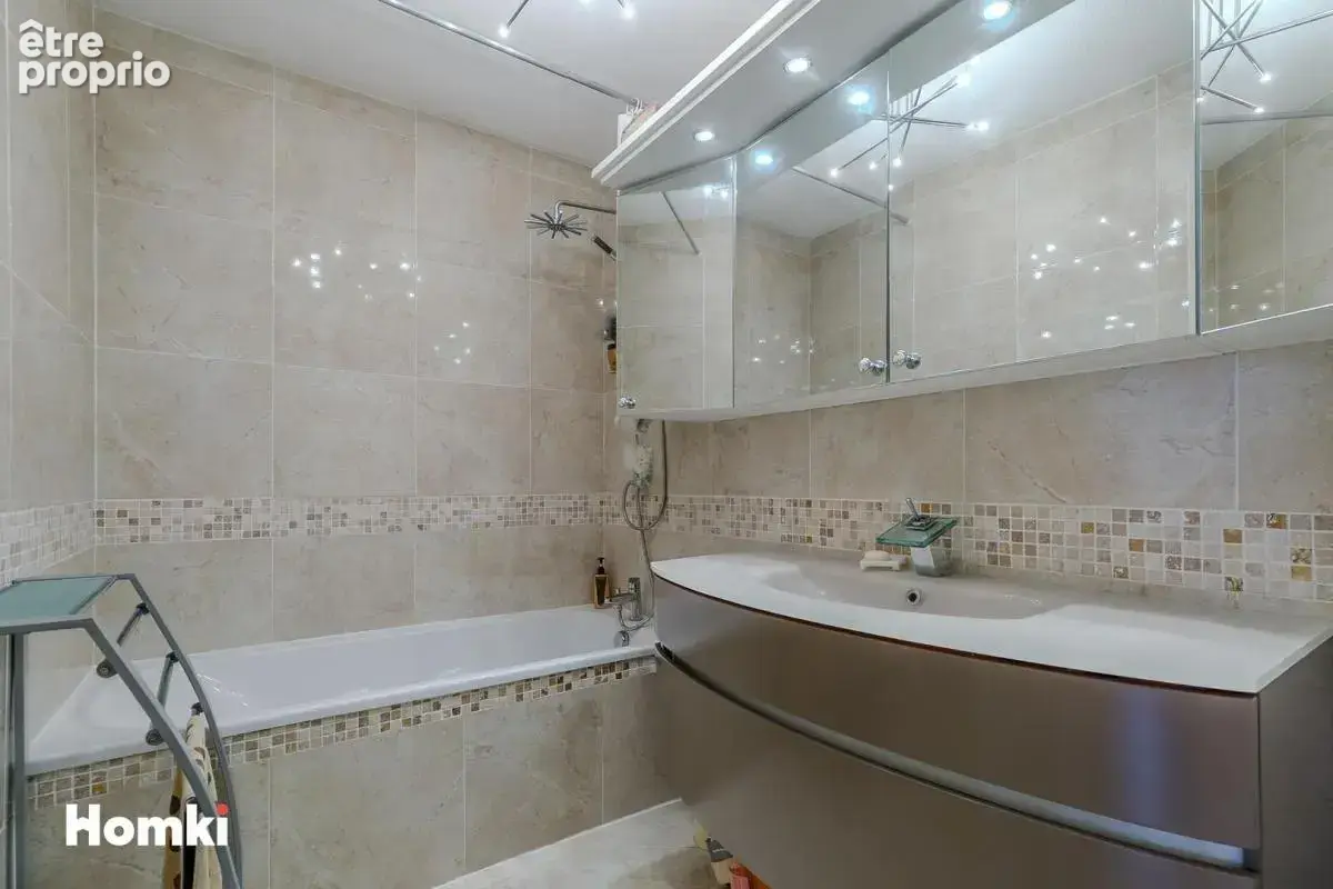 Appartement T4 de 88 m² à Lyon 69003 - photo 6