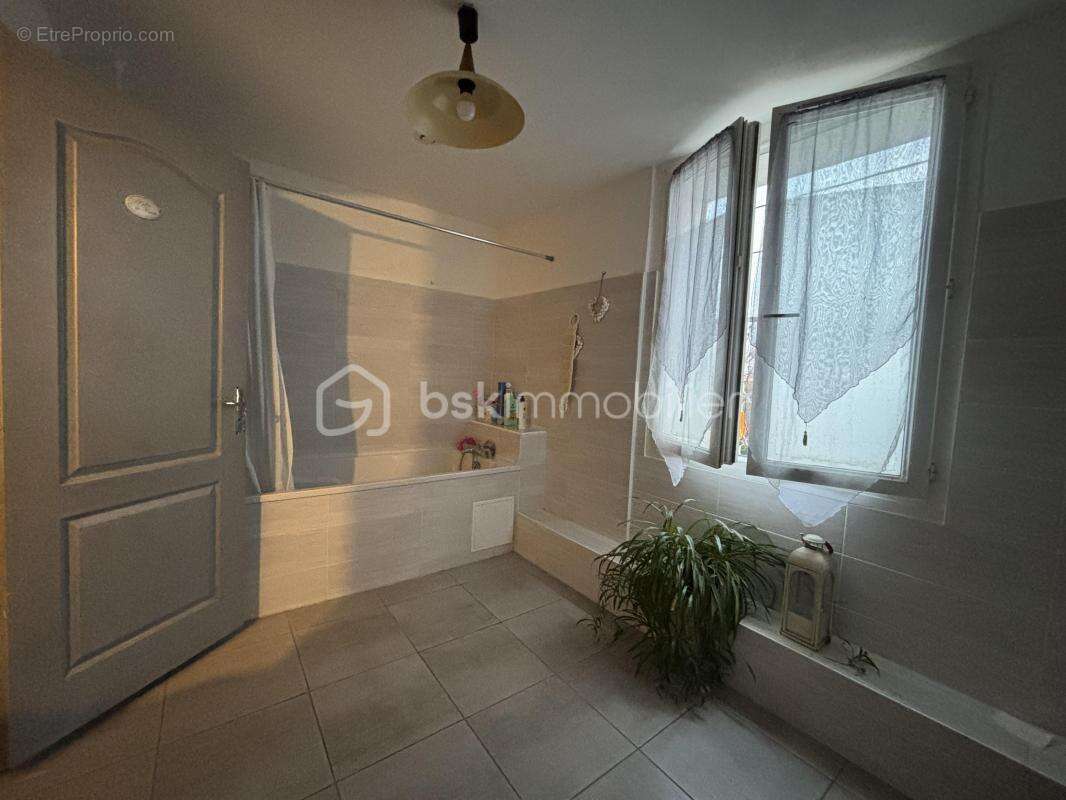 Maison à CHATELLERAULT