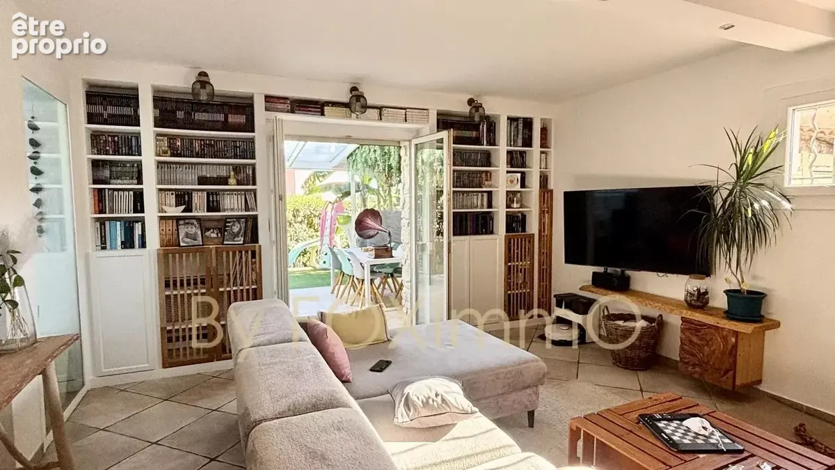 Co-exclusivité -La Colle-sur-Loup - maison mitoyenne 4P- Came absolu - aucun de vis-à-vis - stationnements - photo 2