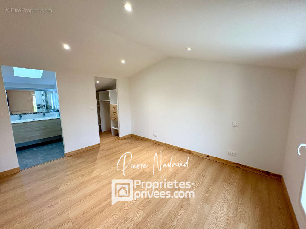 Maison à SAINT-EMILION