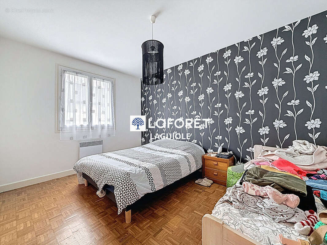 Maison à MUR-DE-BARREZ