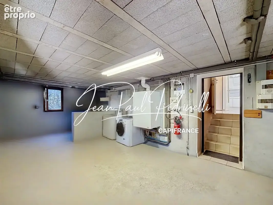 CALUIRE-ET-CUIRE – Cœur Vassieux – Villa 101 m² habitables + 115 m² Hors Carrez (double garage et annexe) – Terrain plat 770 M²  - photo 20