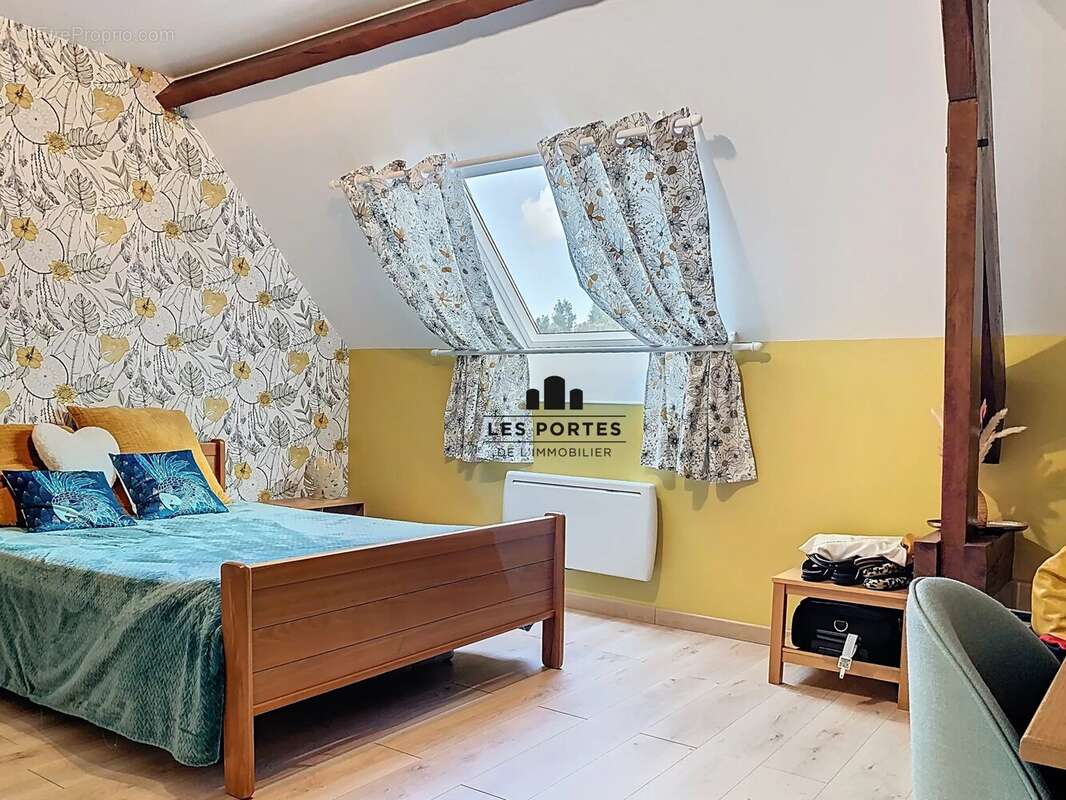 Maison à PRUNAY-SUR-ESSONNE