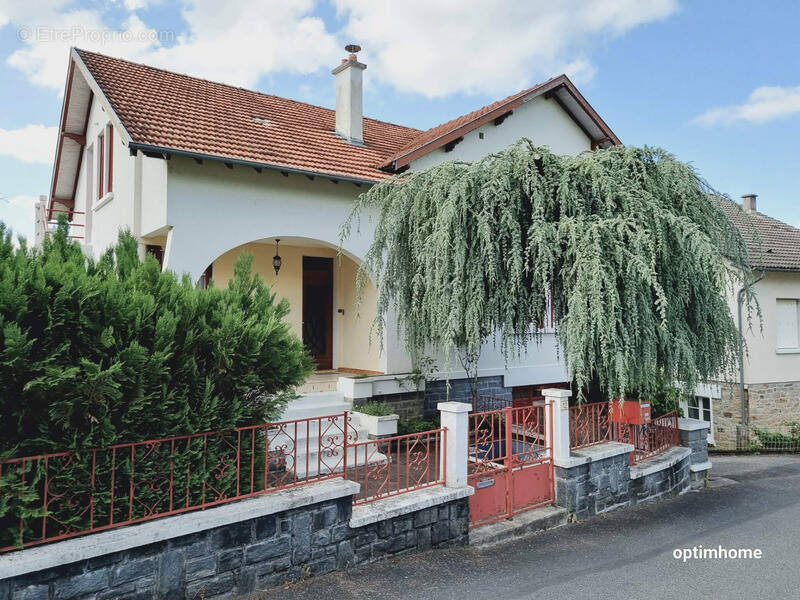Maison à LAGUENNE