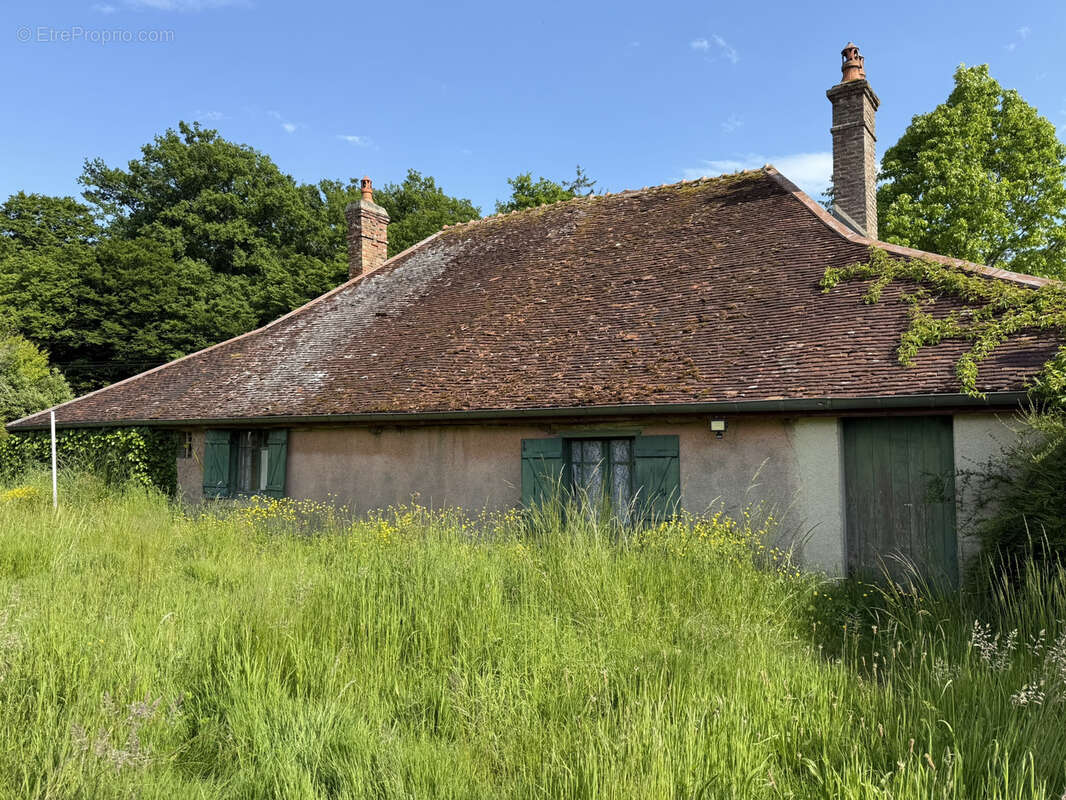 Maison à LA VENDUE-MIGNOT