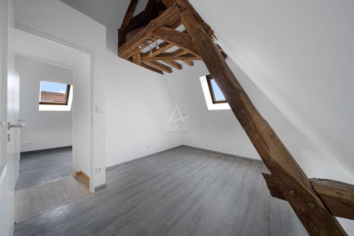 Maison à FLEUREY-SUR-OUCHE