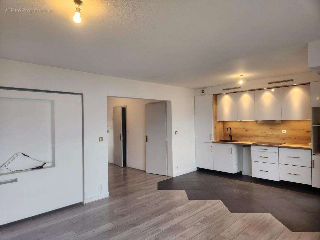 Appartement à VILLE-LA-GRAND