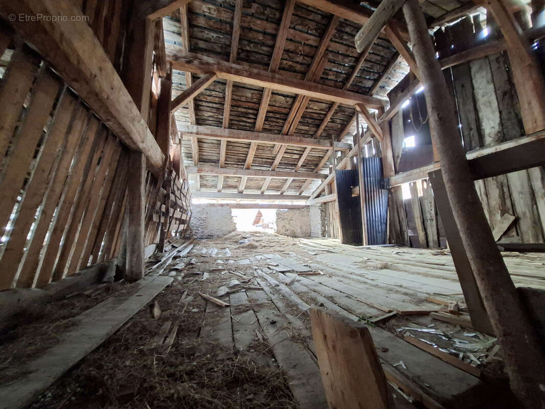 Maison à FEISSONS-SUR-SALINS