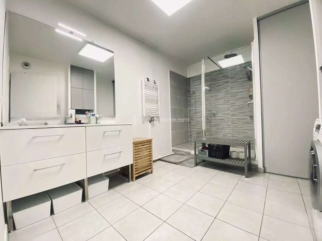 Appartement à SERRIS