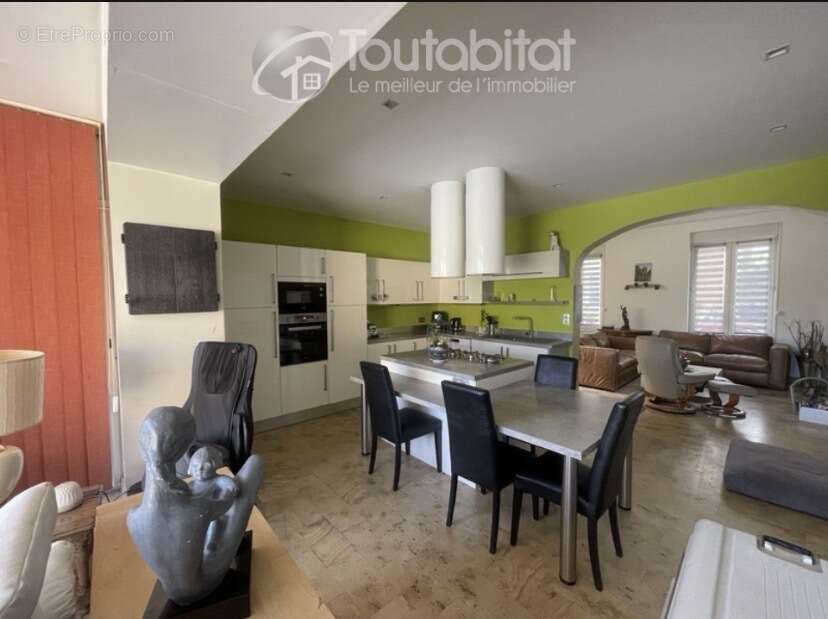 Maison à CHARLEVILLE-MEZIERES