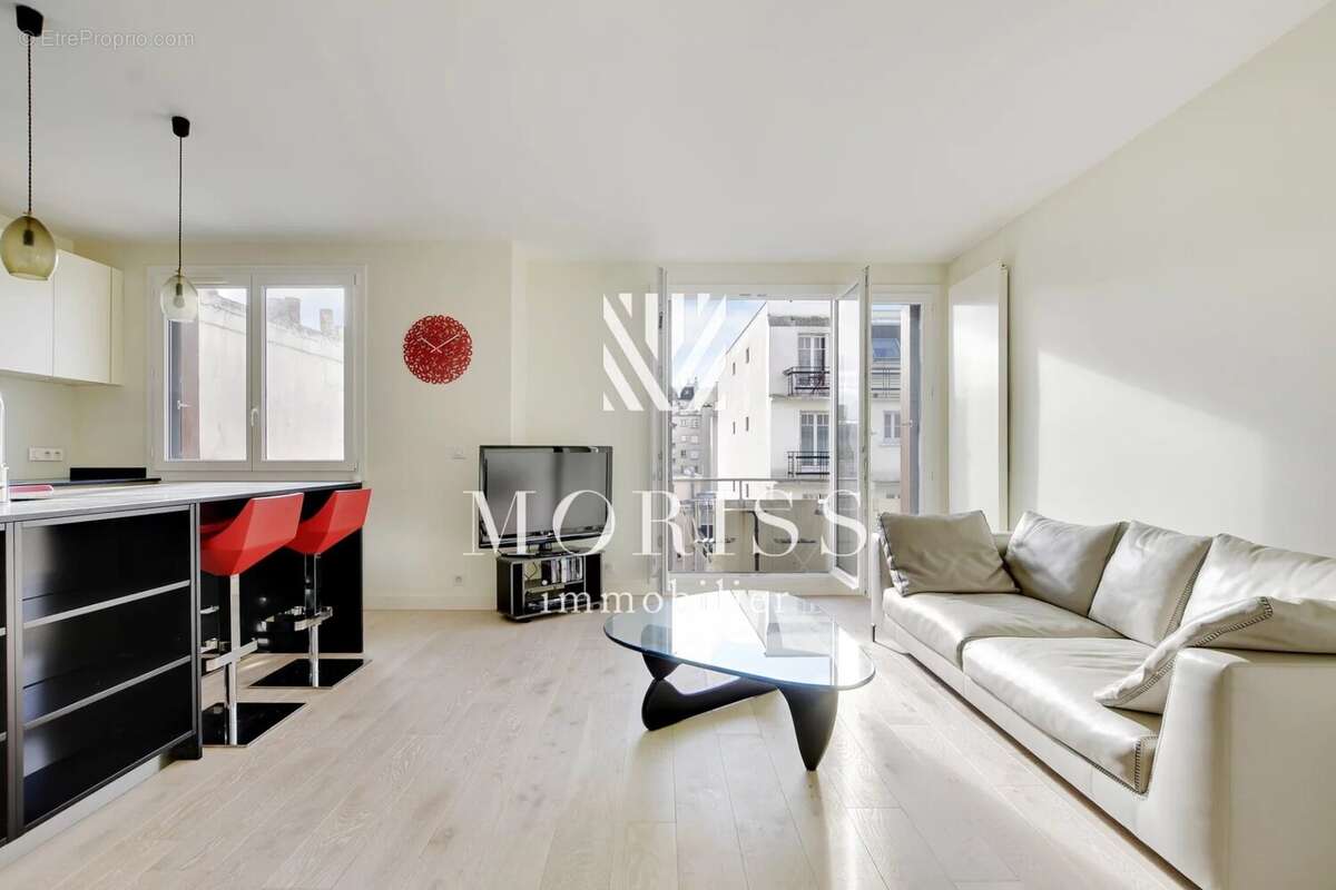 Appartement à PARIS-15E