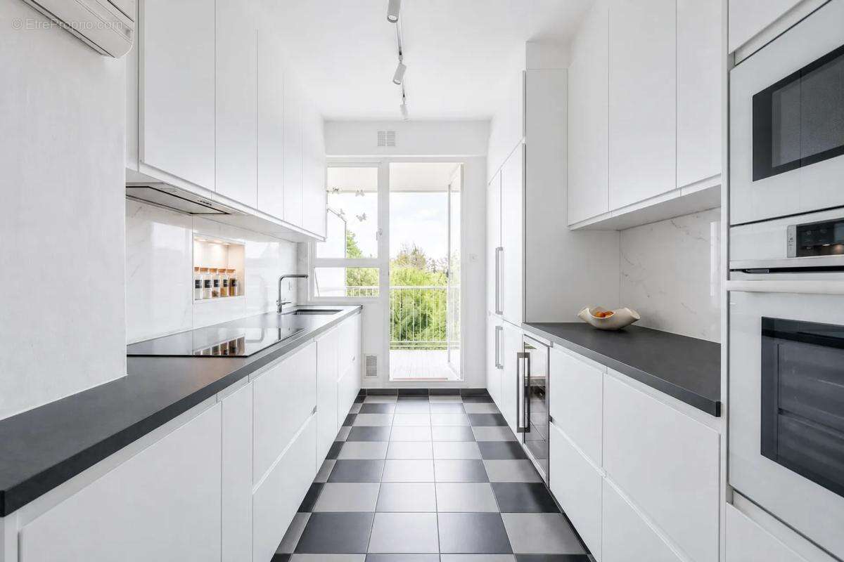 Saint-Cloud - Quartier Pasteur - 85m² - 3 chambres - Terrasse - photo 11