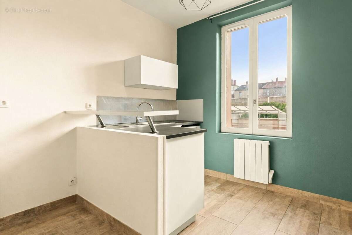 Photo 4 - Appartement à LYON-8E