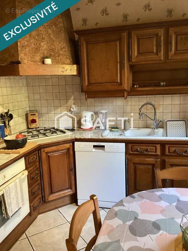 Maison 97 m² à Puynormand  - photo 5