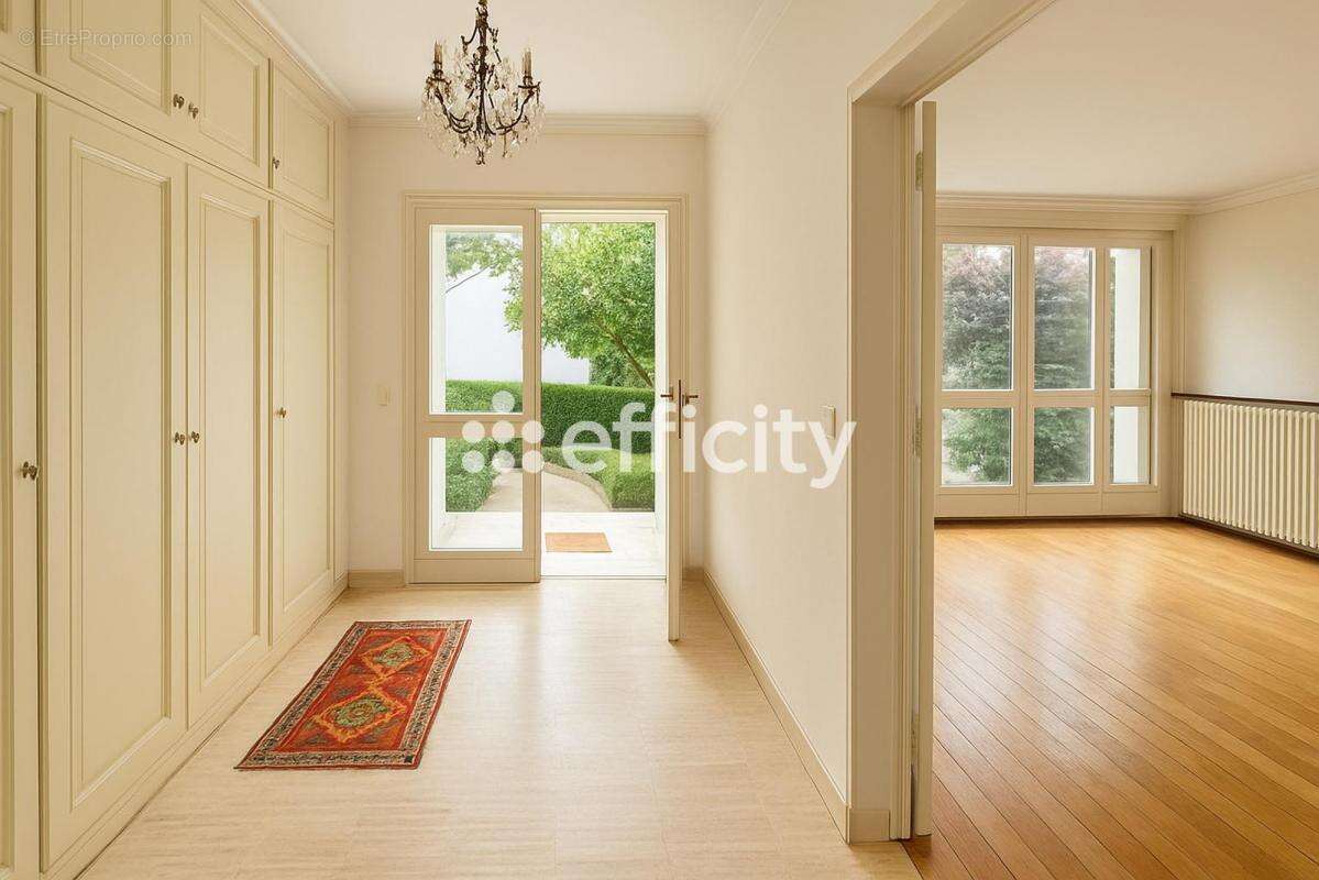 Maison à DAMMARIE-LES-LYS