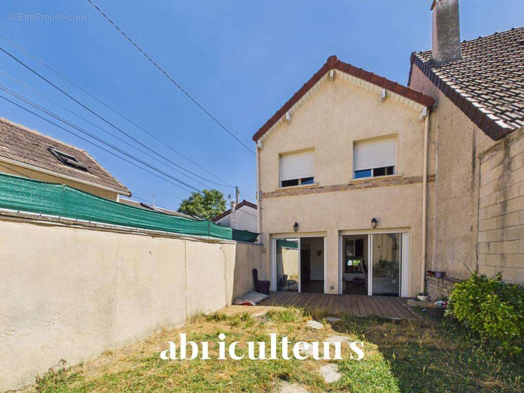 Maison de 6 pièces 140 m² en secteur résidentiel en vente à Argenteuil (95100) - photo 5