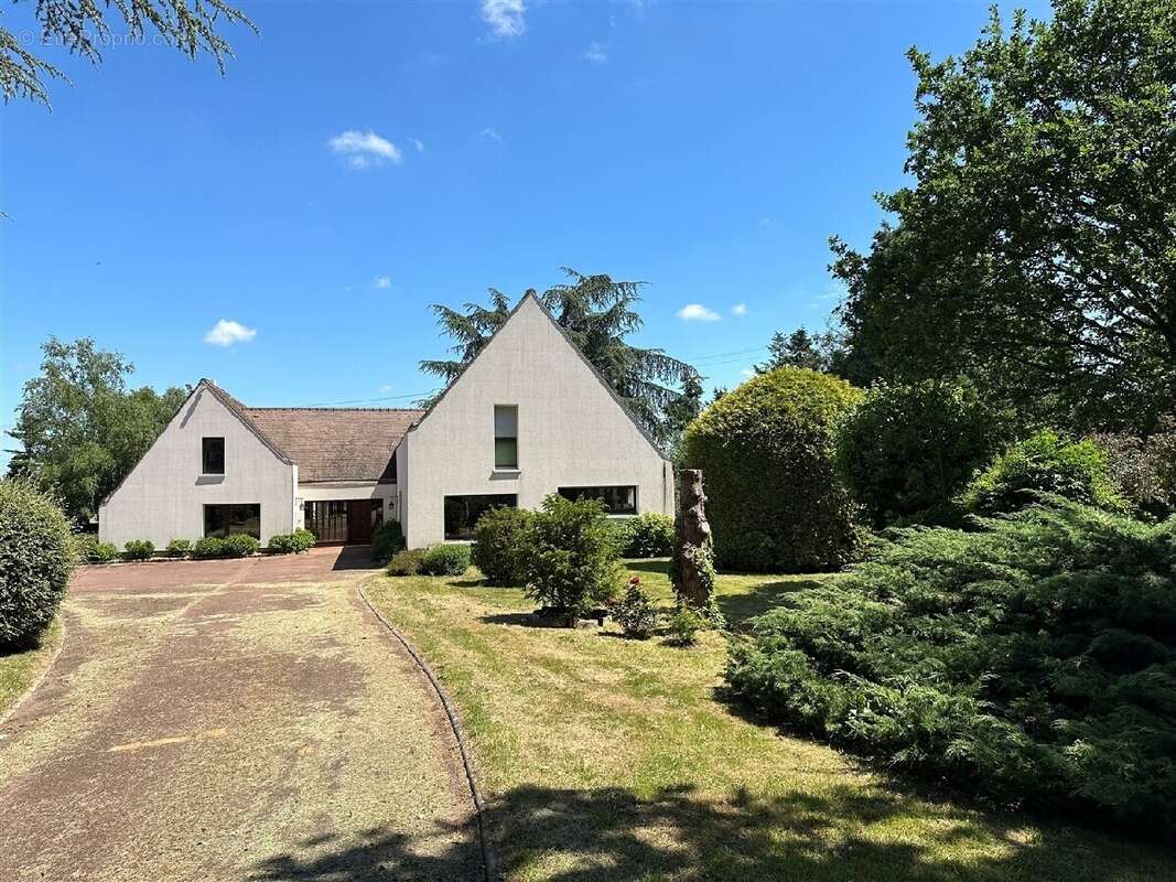 Maison à CHATEAUNEUF-EN-THYMERAIS
