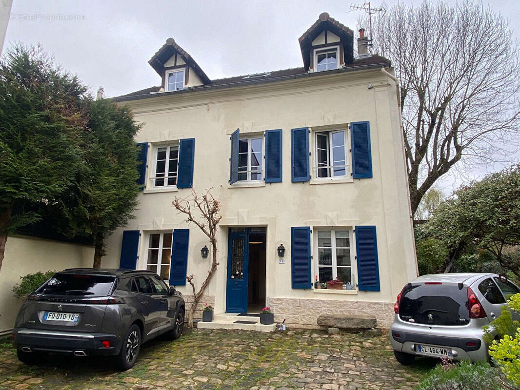 Maison à MONTLIGNON