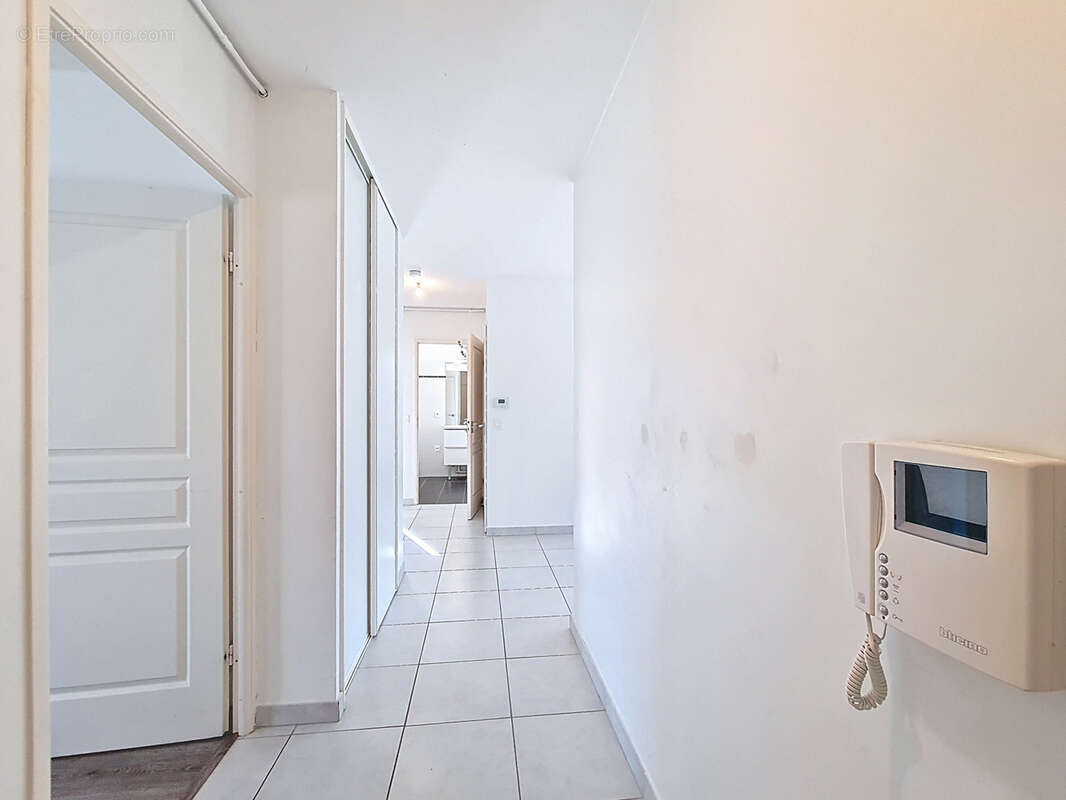 Appartement à SAINT-ISMIER