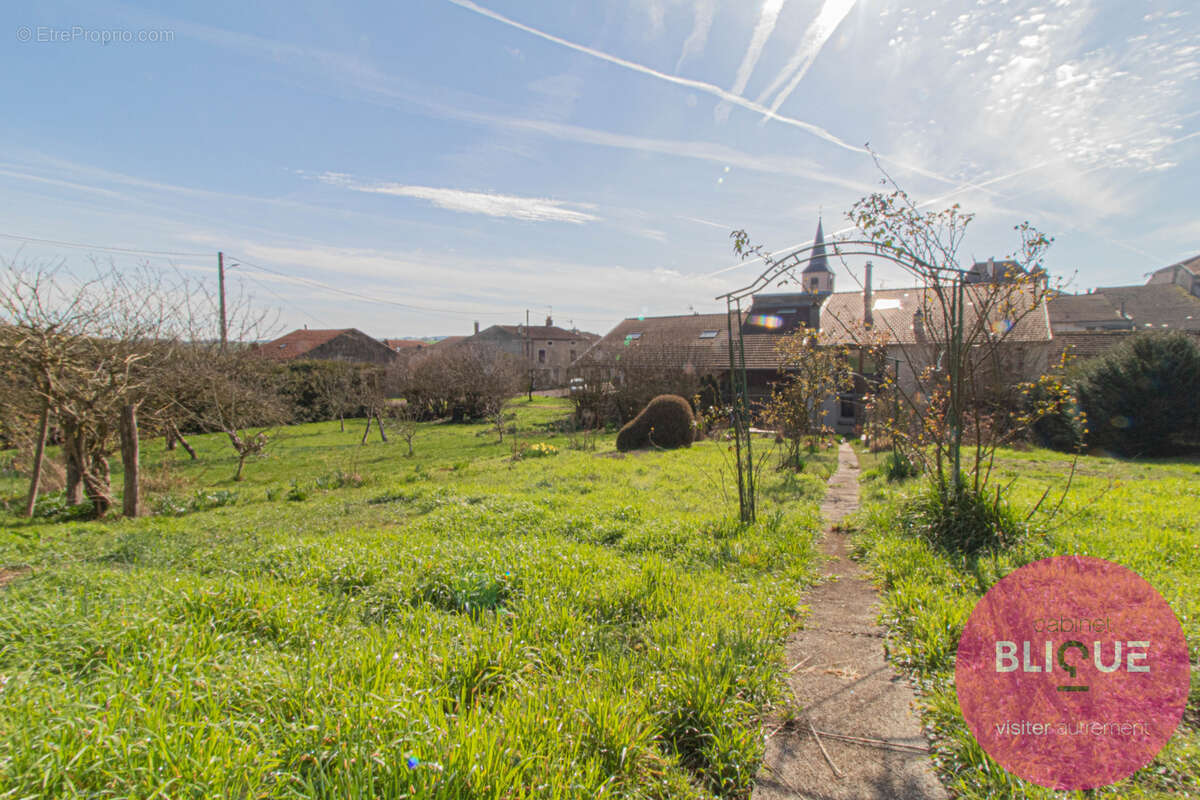 Maison à AFFRACOURT