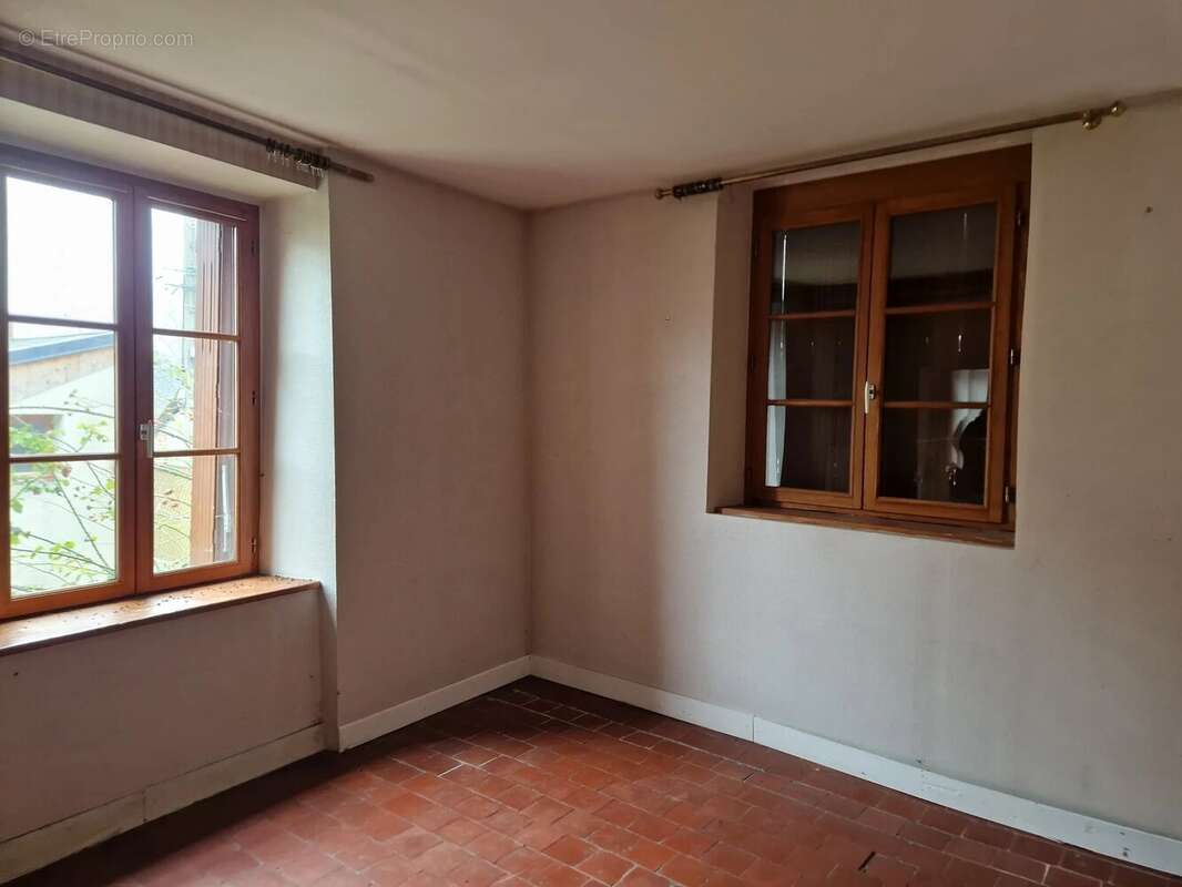 Maison à COURTRIZY-ET-FUSSIGNY