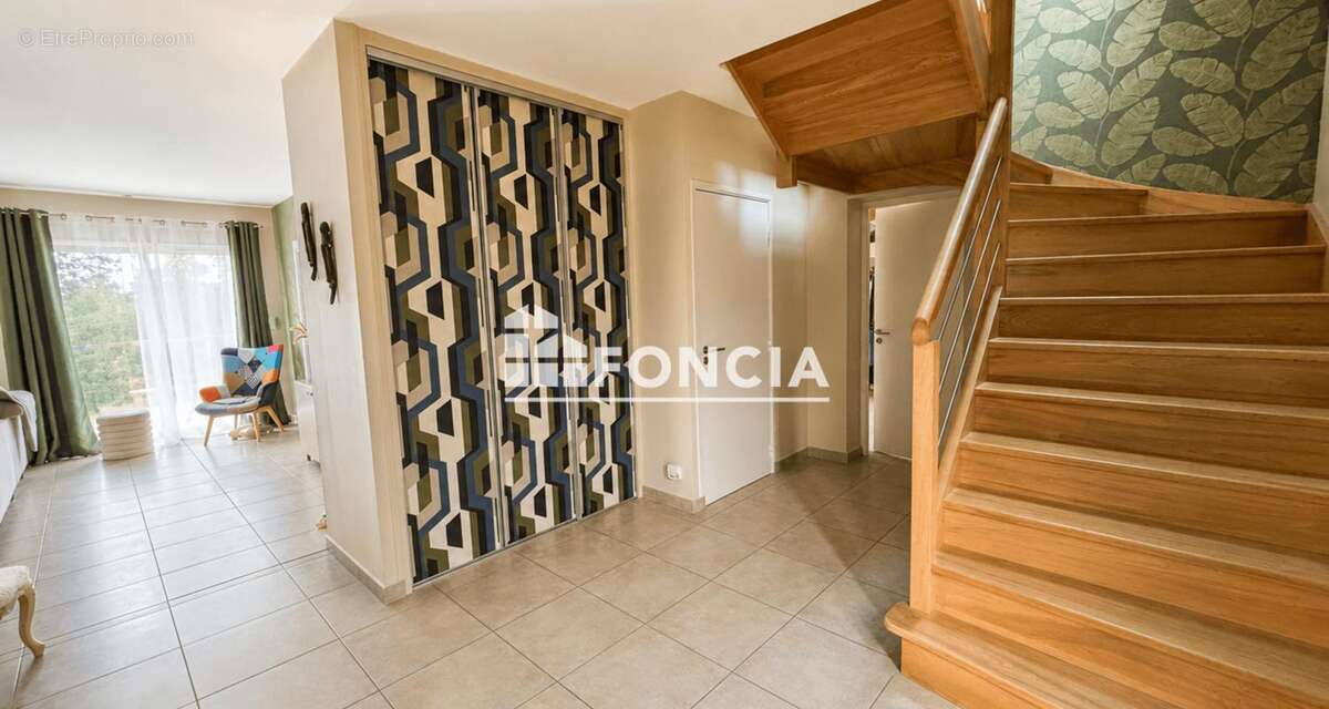 Maison contemporaine de 205 m² à Saint-Règle – À proximité immédiate d'Amboise - photo 7