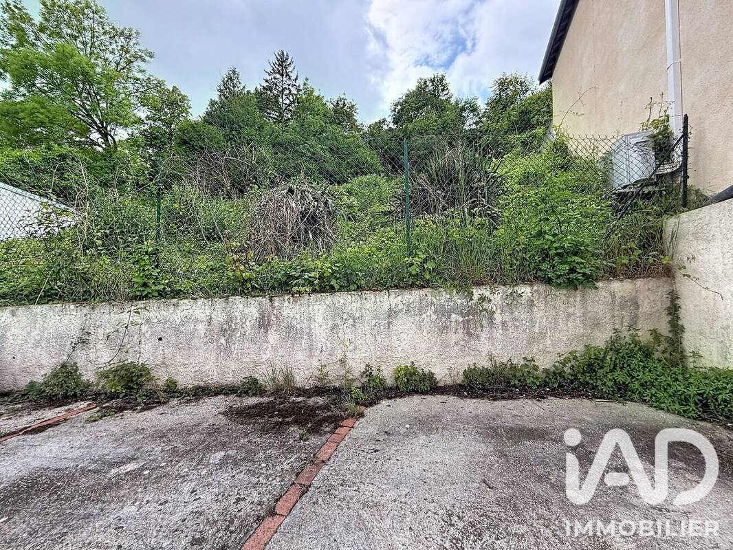 Photo 1 - Parking à MERICOURT