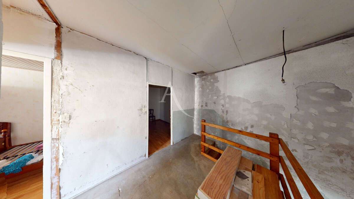 Maison 4 pièces 109m2 POITIERS - photo 9