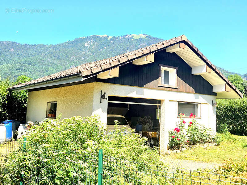 Maison à SAINT-JEOIRE