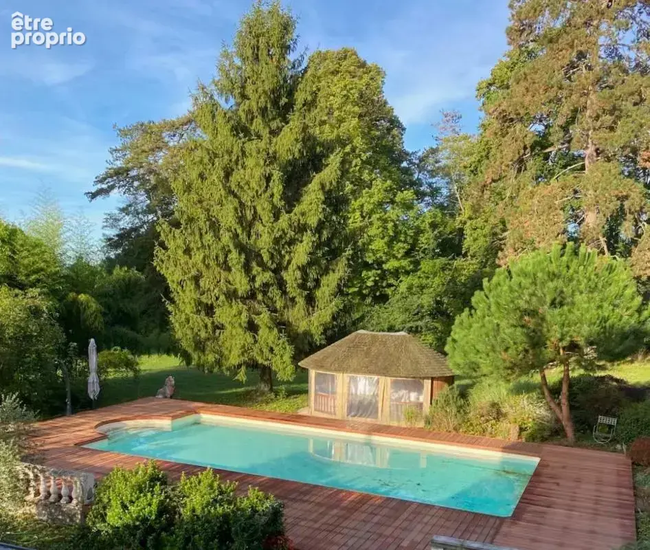 Manoir d'Exception à Sichamps - Charme, Élégance et Parc Arboré de 28 295 m² - photo 2