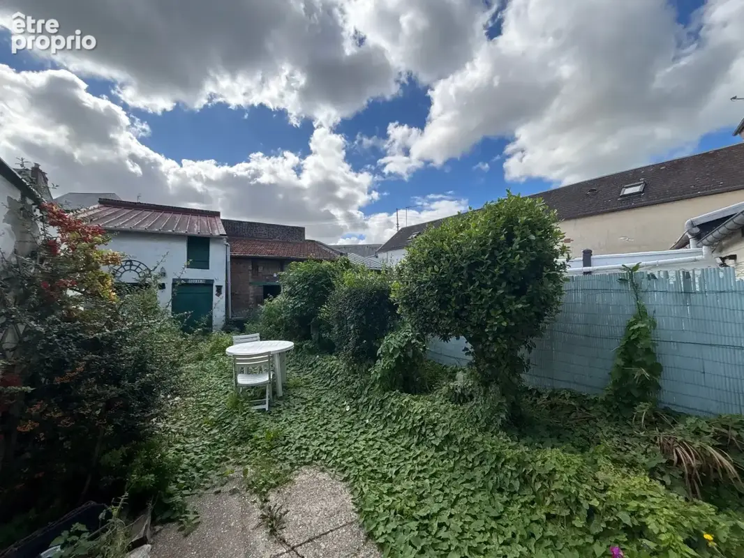 Maison de ville avec cour et garage - photo 8
