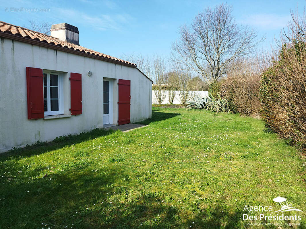 Maison à TALMONT-SAINT-HILAIRE