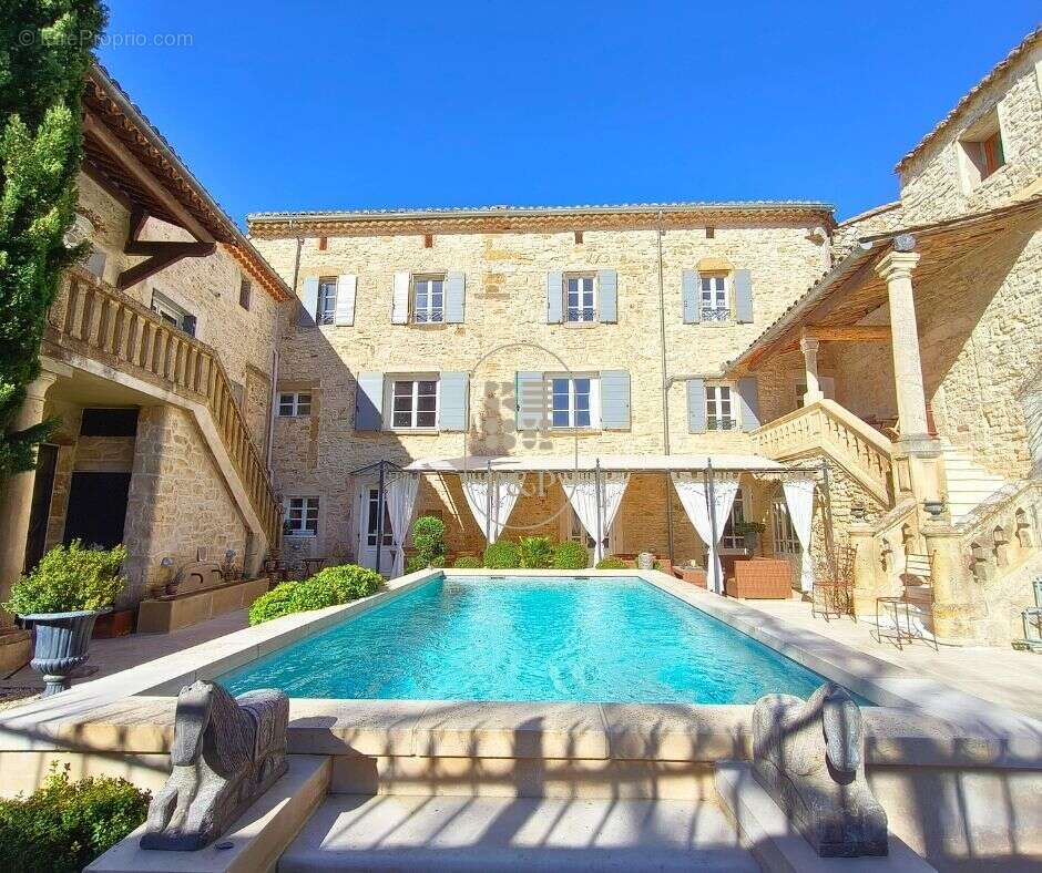 Maison à GARRIGUES-SAINTE-EULALIE