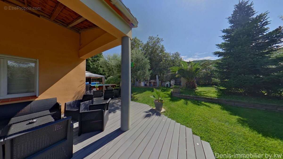 Maison à LES CLUSES