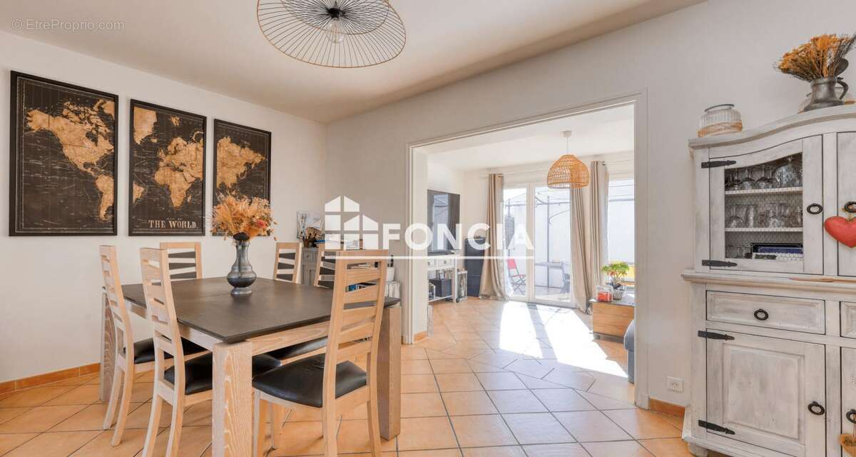 Maison à SIX-FOURS-LES-PLAGES