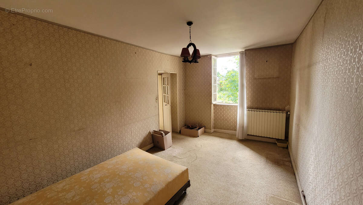 Maison à POUGUES-LES-EAUX