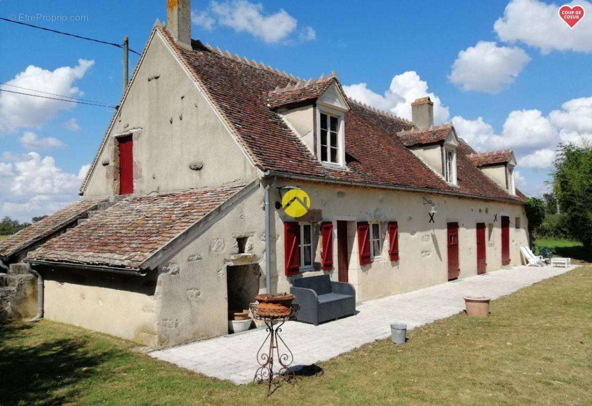 Maison à POUZY-MESANGY