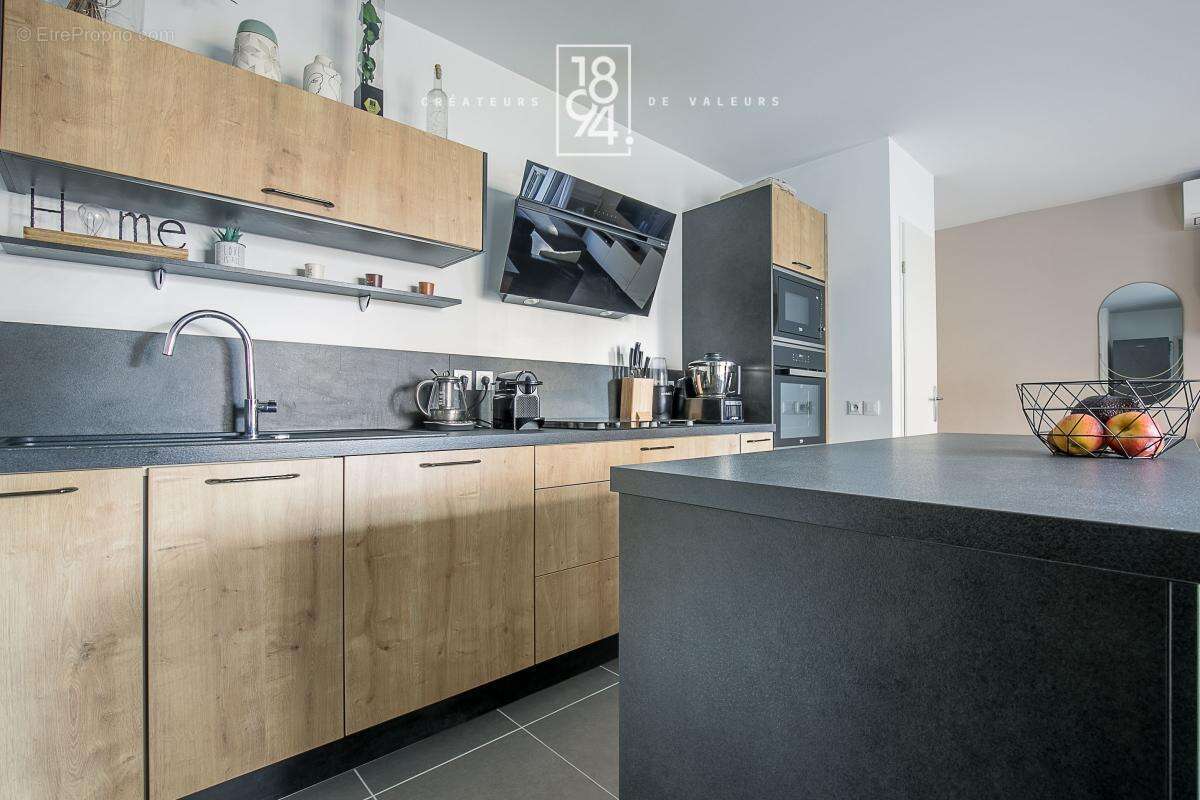 Appartement à MARSEILLE-11E