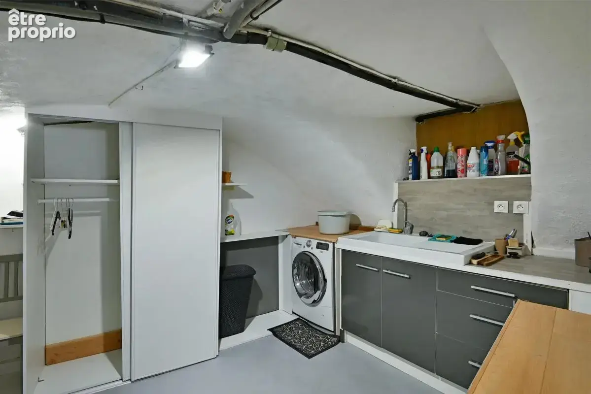 Maison de 5 pièces de 104 m² à Saint-Julien-les-Rosiers - photo 19