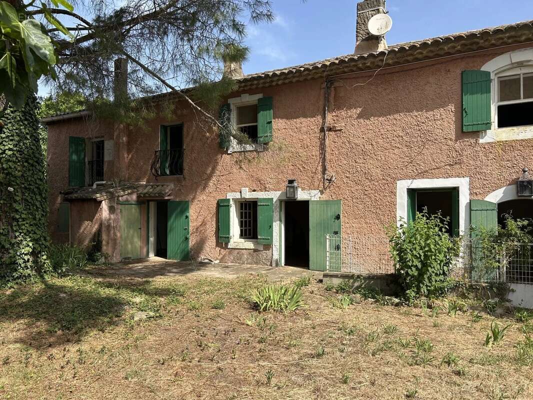 Appartement à PARADOU