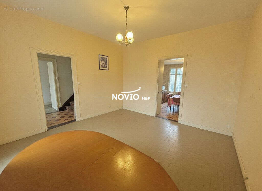 Maison 153 m² à Chatellerault  - photo 3