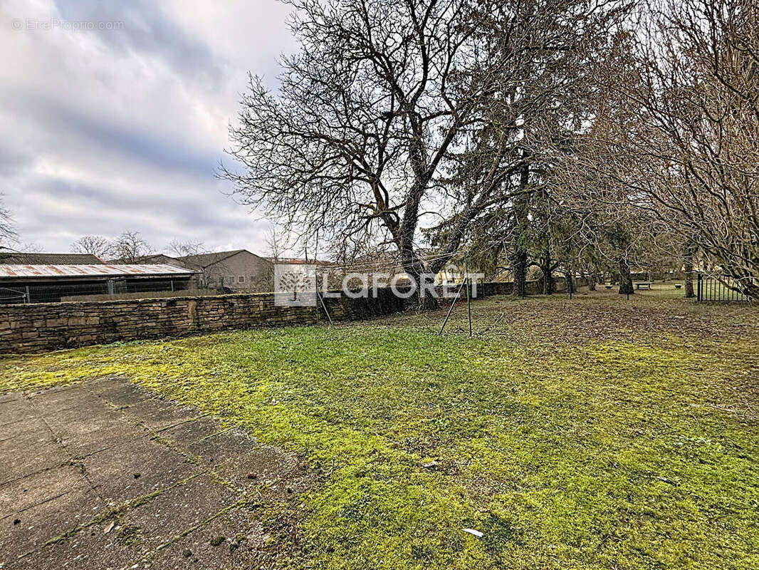 Appartement à LIFFOL-LE-PETIT