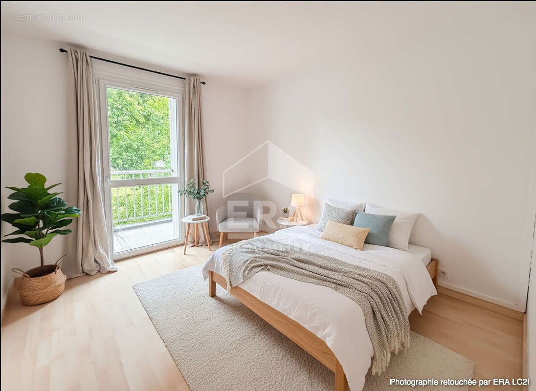 Appartement à VAUX-LE-PENIL